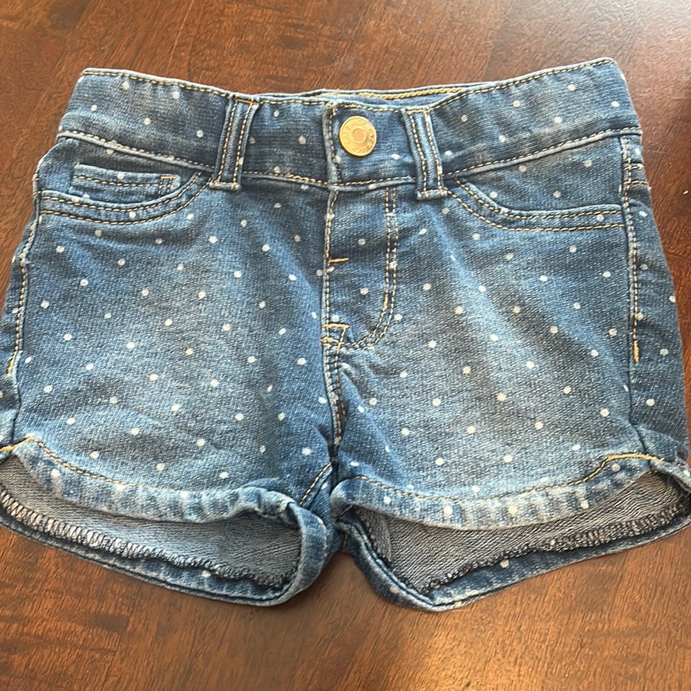 2T girl Jean shorts with white dots